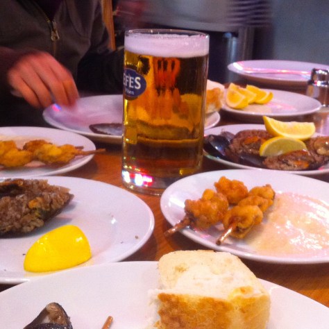 istanbul street food midye dolma midye tava