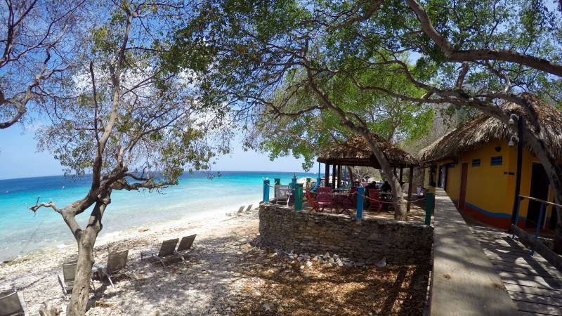 curacao-playa-kalki-cafe