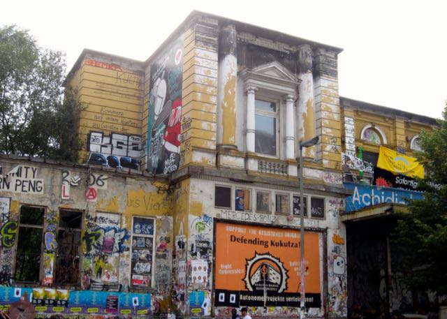 hamburg st. pauli schanzenviertel rote flora