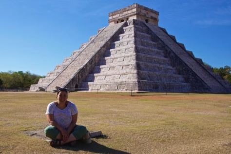 How to avoid crowds - Mexico Chichen Itza El Castillo The Pyramid of Kukulcan