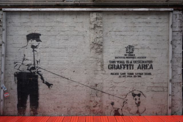 street art in london banksy graffiti area rivington street cargo 2