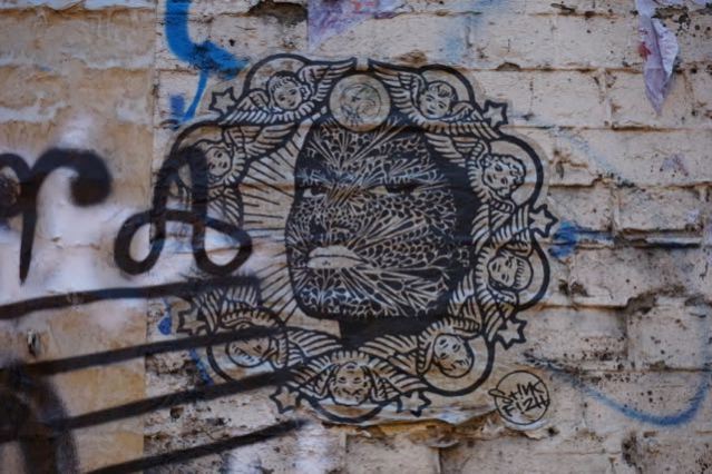 street art in london stinkfish brick lane