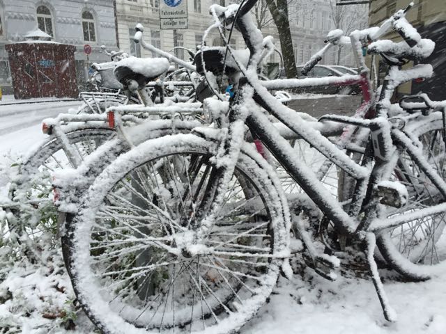 how to travel more with a full time job travelling in winter