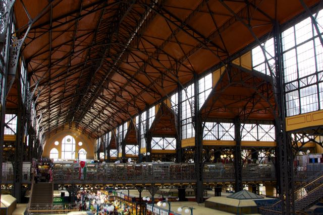 things to do in budapest central market hall