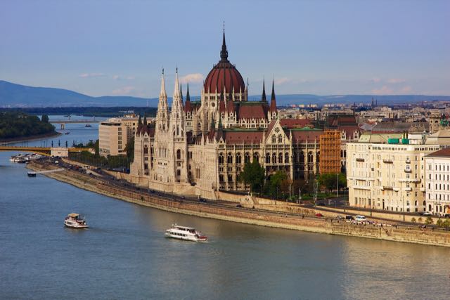things to do in budapest hungarian parliament building