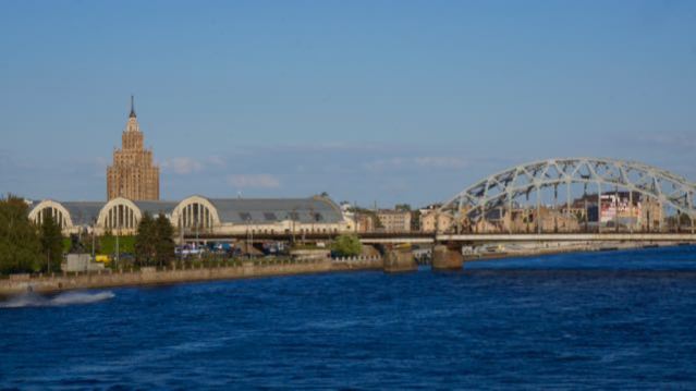 3 days in Riga Latvia - Things to do - Central Market - Daugava River