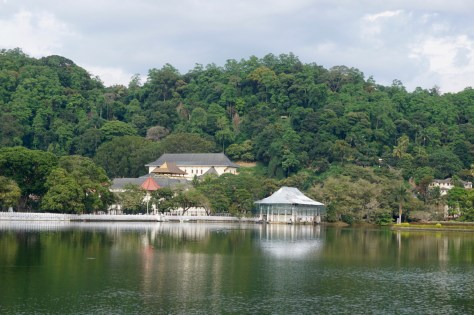 2 days in Kandy Central Province of Sri Lanka - Kandy Lake