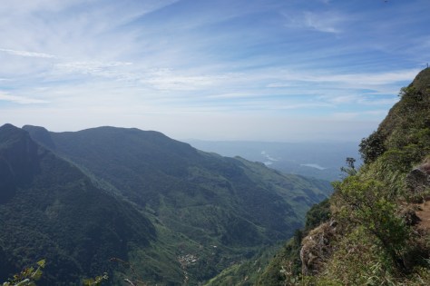 2 days in Nuwara Eliya Hill Country Sri Lanka View from Worlds End